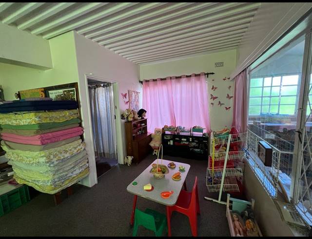 4 BEDROOM FREESTANDING FOR SALE IN NEWHOLME